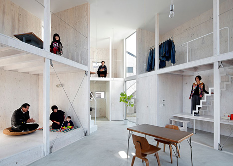 House in Kashiwa by Yamazaki Kentaro