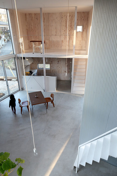 House in Kashiwa by Yamazaki Kentaro