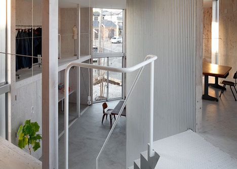 House in Kashiwa by Yamazaki Kentaro