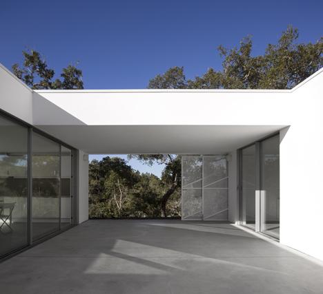 House in Quinta do Carvalheiro by GSMM