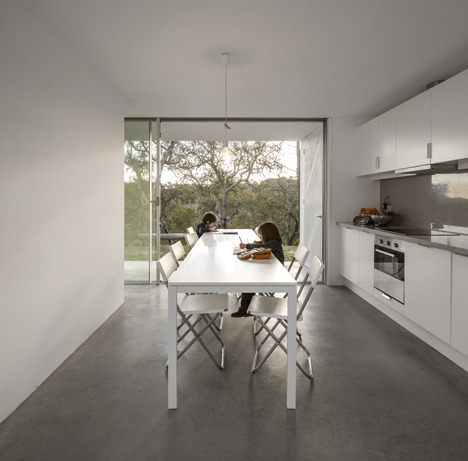 House in Quinta do Carvalheiro by GSMM