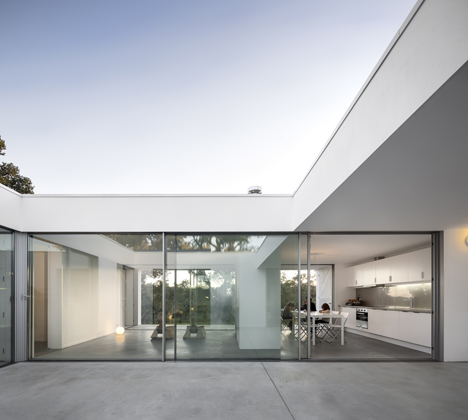 House in Quinta do Carvalheiro by GSMM