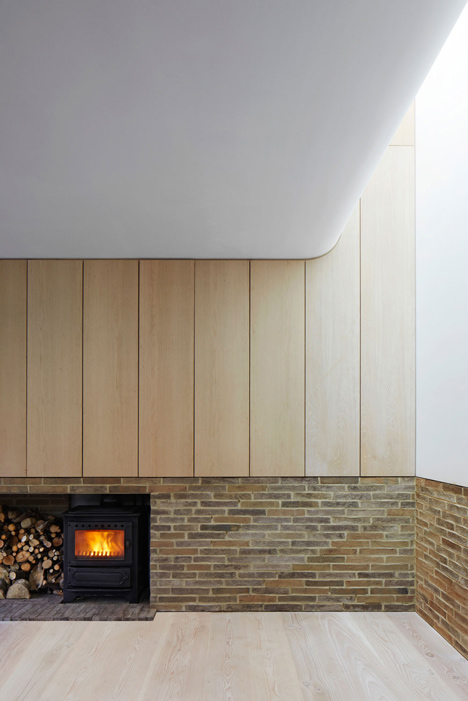 Kew House by Piercy & Company