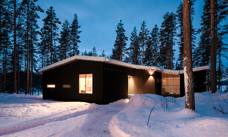 Villa Kettukallio by Playa Architects provides a woodland holiday home