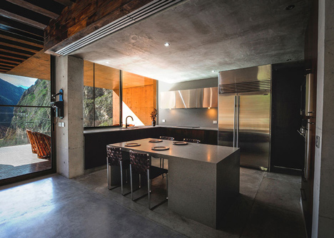 Narigua House by David Pedroza Castaneda