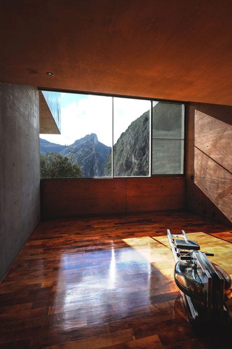 Narigua House by David Pedroza Castaneda