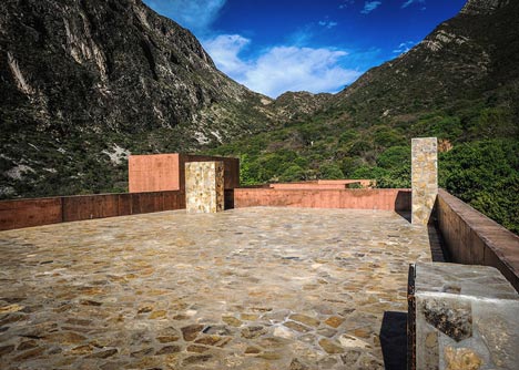 Narigua House by David Pedroza Castaneda