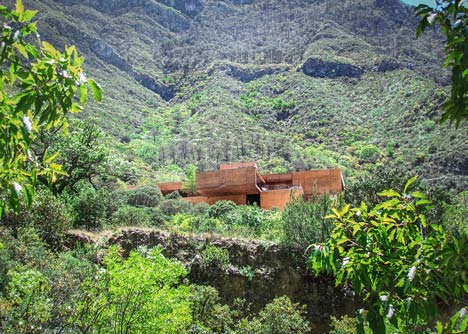 Narigua House by David Pedroza Castaneda