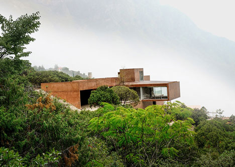 Narigua House by David Pedroza Castaneda