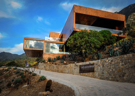 Narigua House by David Pedroza Castaneda