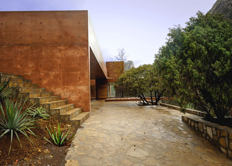 Narigua House by David Pedroza Castaneda