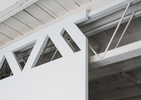 Nietzsche clothing store by Reiichi Ikeda Design