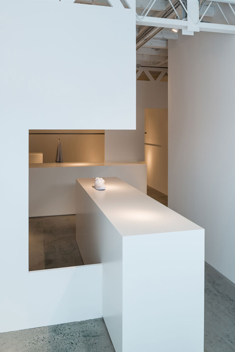 Nietzsche clothing store by Reiichi Ikeda Design