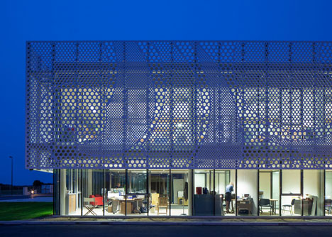 PAD creates facade for boat company headquarters using HI-MACS