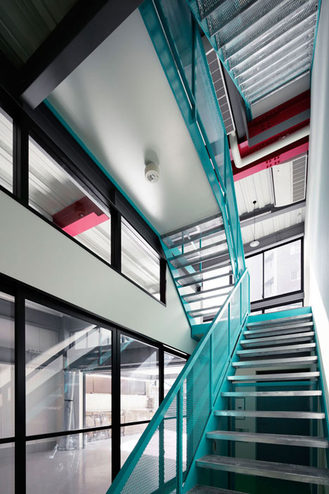 Set design studio and office in Japan by Mattch