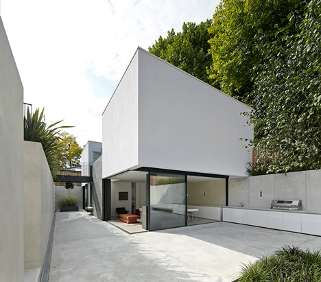 The Garden House by De Matos Ryan