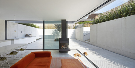 The Garden House by De Matos Ryan