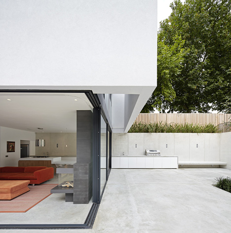 The Garden House by De Matos Ryan