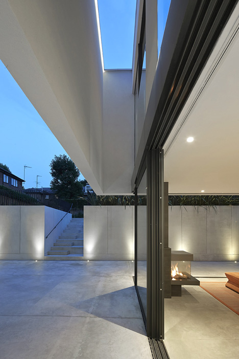 The Garden House by De Matos Ryan
