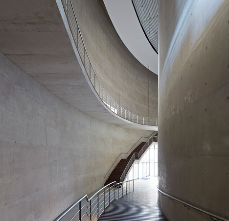 Cidade-Das-Artes-by-Christian-De-Portzamparc-Hufton+Crow