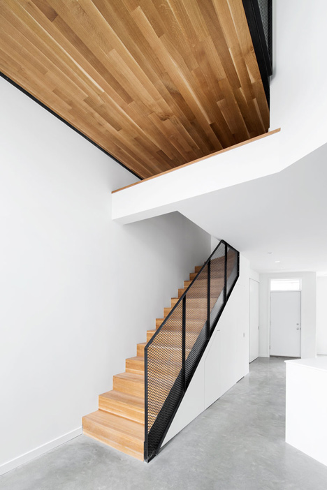 Coleraine houses in Canada by naturehumaine