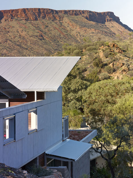 Desert House by Dunn + Hillam Architects