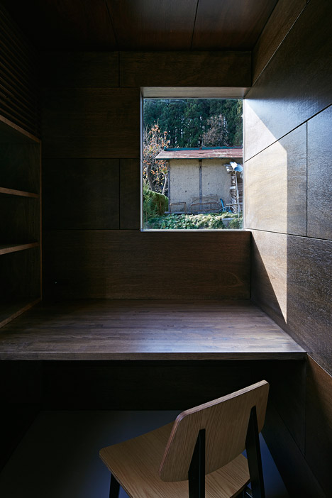 E House by Hannat Architects