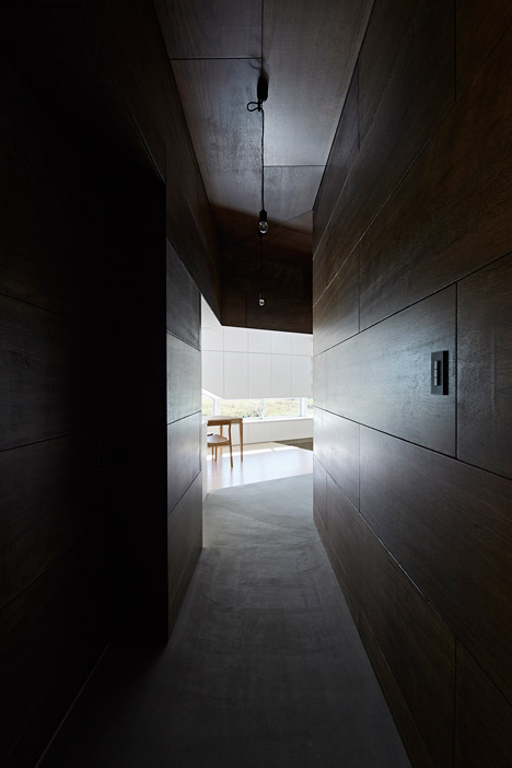 E House by Hannat Architects