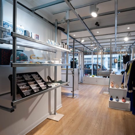 Frenchologie shop by Bat Studio