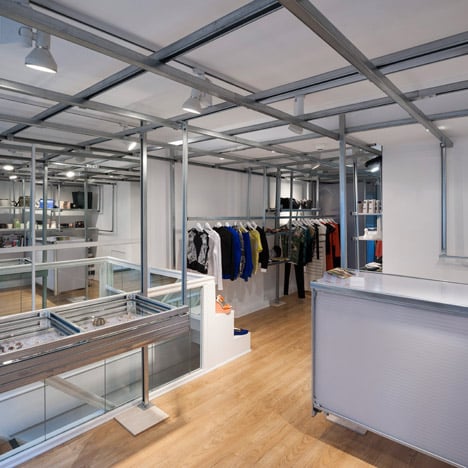 Frenchologie shop by Bat Studio