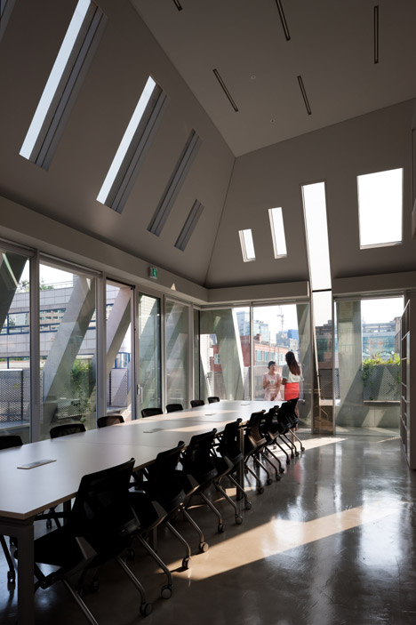 Gilmosery in Seoul by Kim in-cheurl Archium