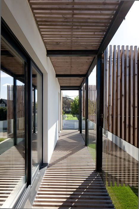 House in Porto by e348 arquitectura