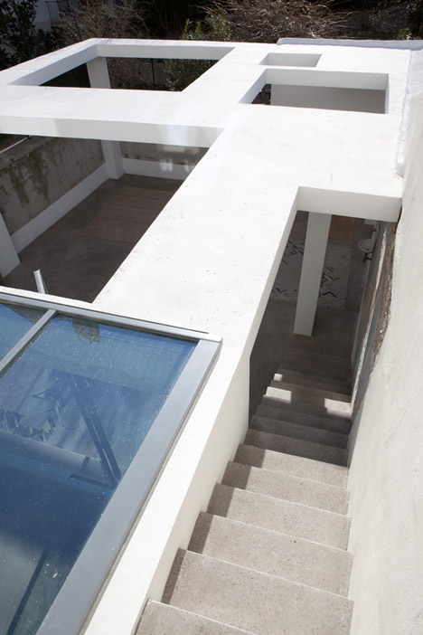 House-rehabilitation-in-Marseille-Marion-Bernard-Agency