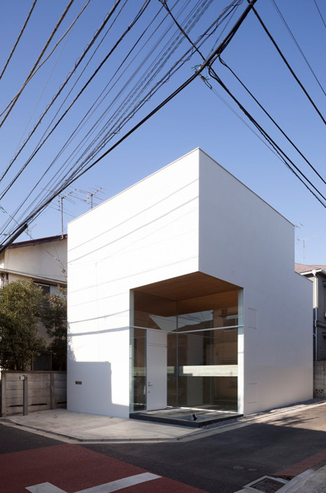 KKZ-House-by-International-Royal-Architecture