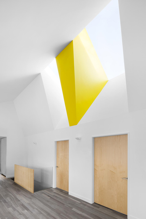 Sorel House in Canada by Naturehumaine