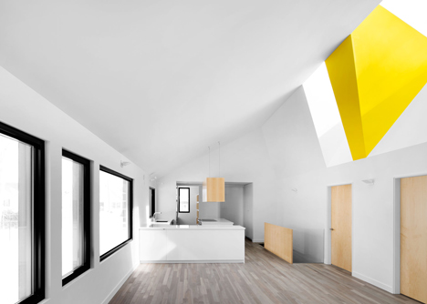 Sorel House in Canada by Naturehumaine