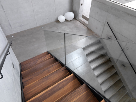 Stormy Castle by Loyn and Co Architects in Wales