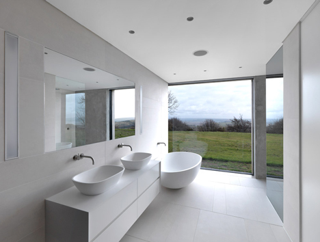 Stormy Castle by Loyn and Co Architects in Wales