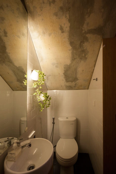 Trimmed Reform House Indonesia by SUB