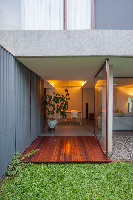 Trimmed Reform House Indonesia by SUB