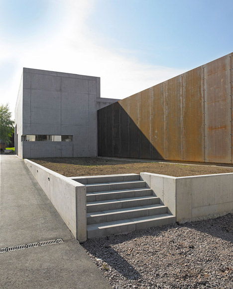 Wine Press Hall by Burkhard Architekten