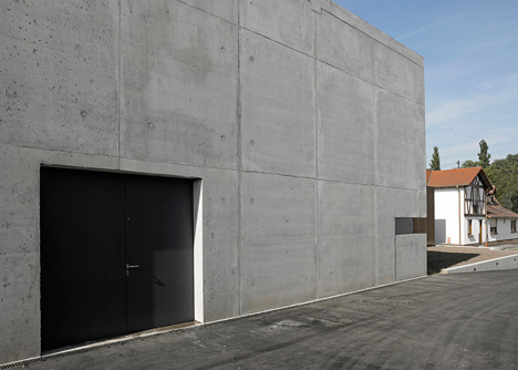 Wine Press Hall by Burkhard Architekten