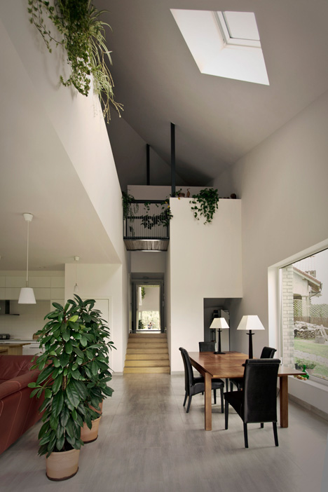 34 25 House by Bartek Arendt
