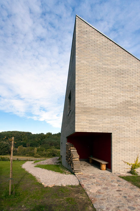 34 25 House by Bartek Arendt