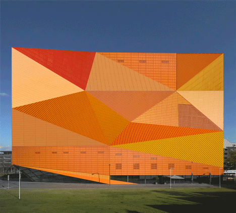 Architecture Animee by Axel de Stampa - Theatre Agora by UNStudio