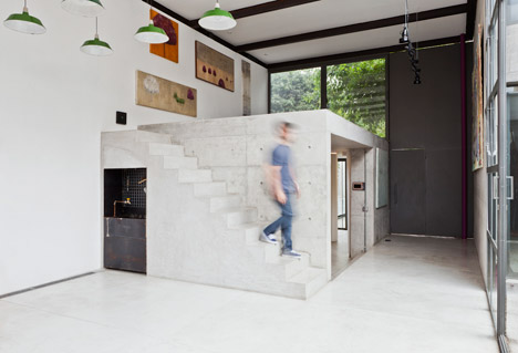 Atelier Aberto by AR Arquitetos is a São Paulo studio with a light-filled atrium