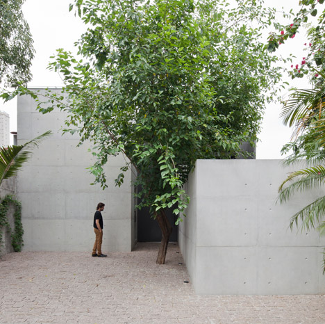 Atelier Aberto by AR Arquitetos is a São Paulo studio with a light-filled atrium