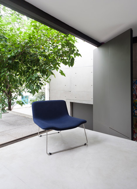 Atelier Aberto by AR Arquitetos is a São Paulo studio with a light-filled atrium