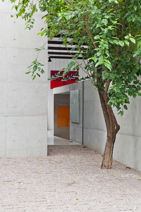 Atelier Aberto by AR Arquitetos is a São Paulo studio with a light-filled atrium