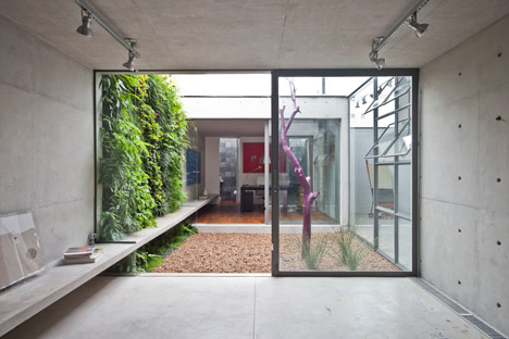 Atelier Aberto by AR Arquitetos is a São Paulo studio with a light-filled atrium